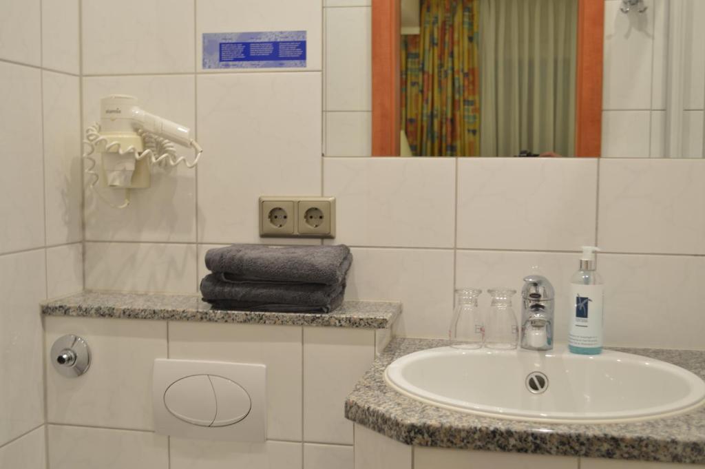 Abant Hotel Frankfurt Obertshausen Habitación foto