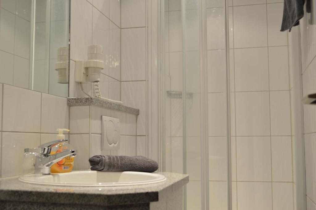 Abant Hotel Frankfurt Obertshausen Habitación foto